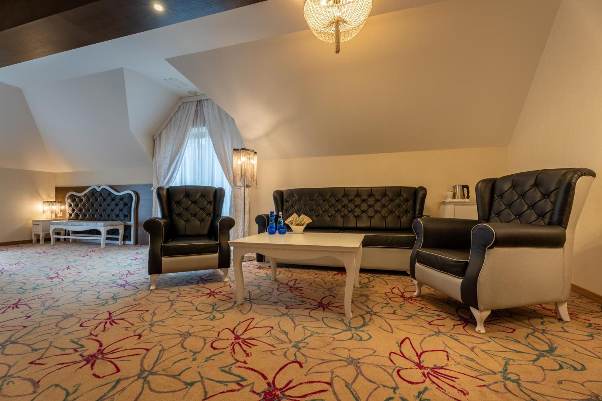 Hotel & Spa Czarny Gron Rzyki Habitación foto